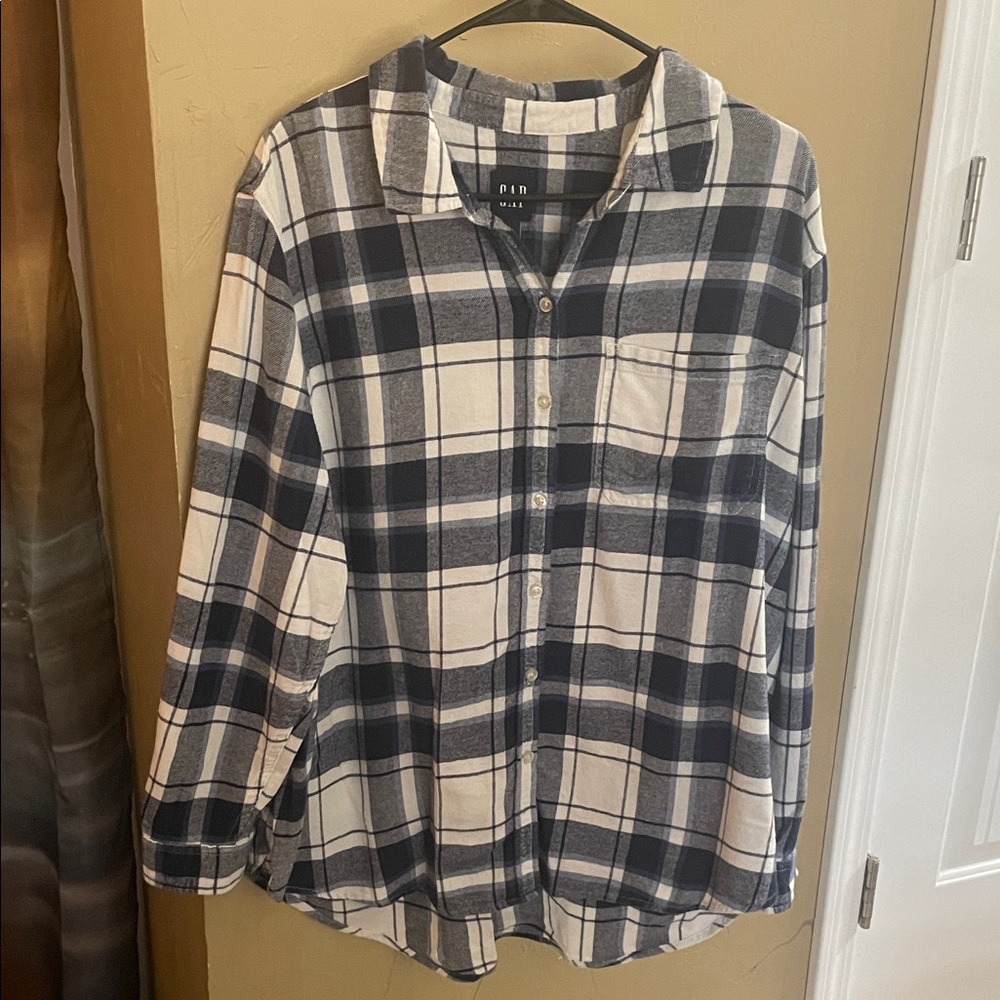 Gap Navy and White Plaid Flannel Shirt
